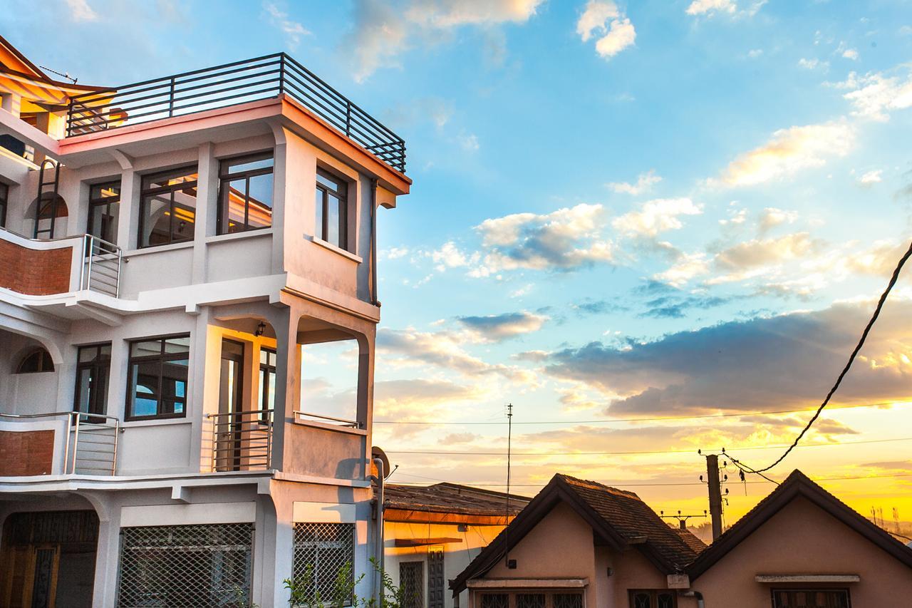Oceanis Home & Voyages Ivato  Exterior foto